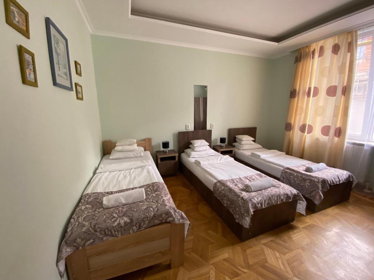 Гостевой дом Aloft House Кутаиси Экстерьер фото