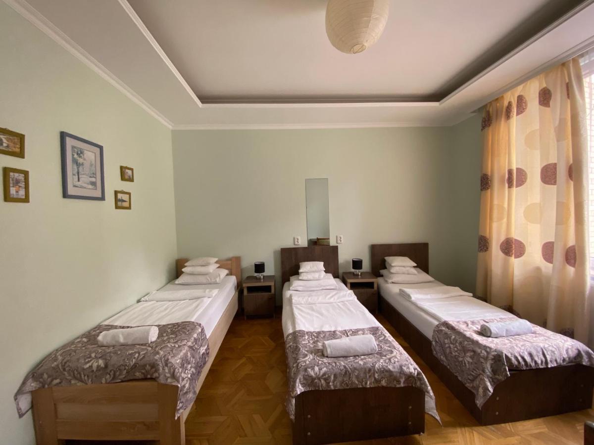 Гостевой дом Aloft House Кутаиси Экстерьер фото
