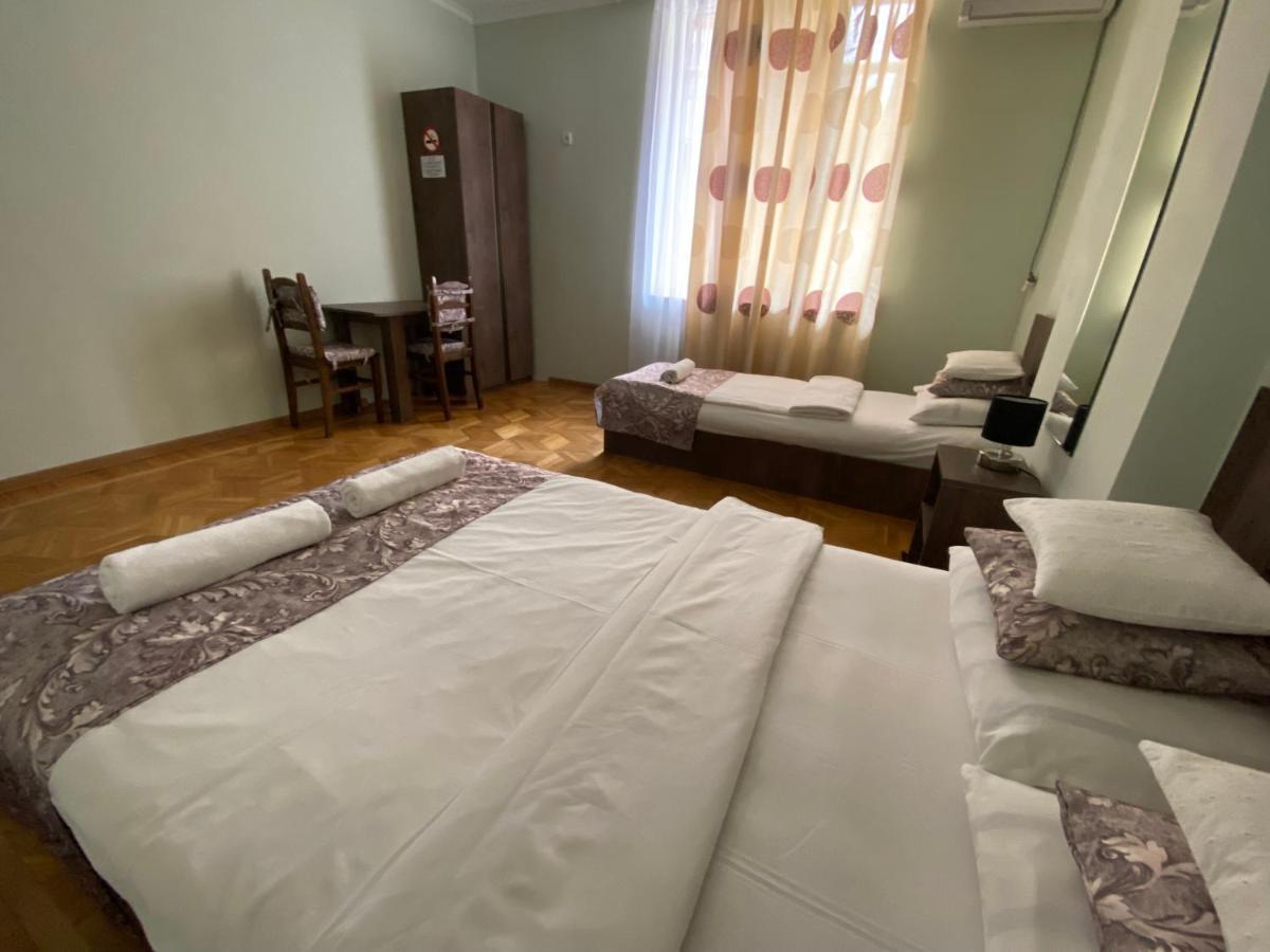 Гостевой дом Aloft House Кутаиси Экстерьер фото
