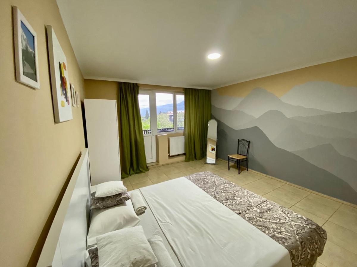 Гостевой дом Aloft House Кутаиси Экстерьер фото